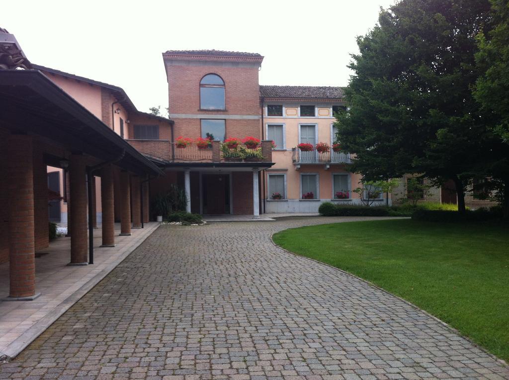 B&B Villa Valchero Carpaneto Piacentino Exterior photo
